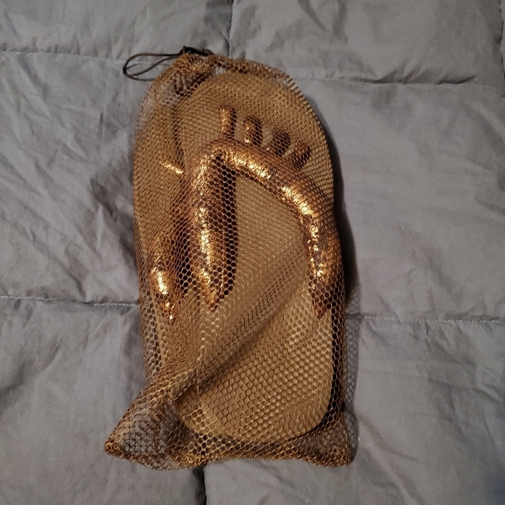 Pedicure sandals with mesh bag NWOT